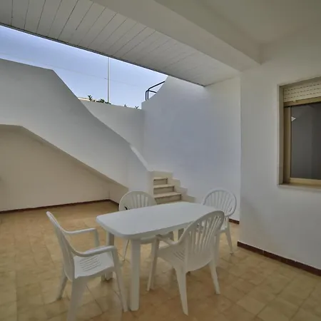 Mancaversa Apartment *