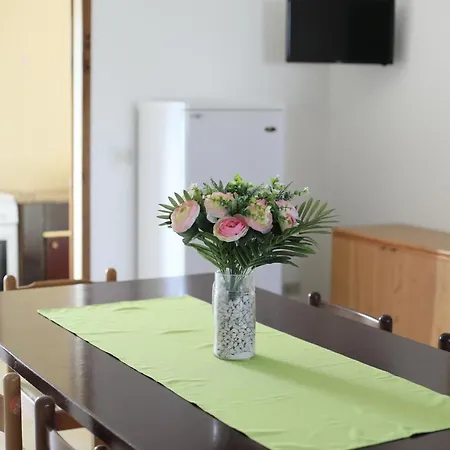 Mancaversa Apartment *